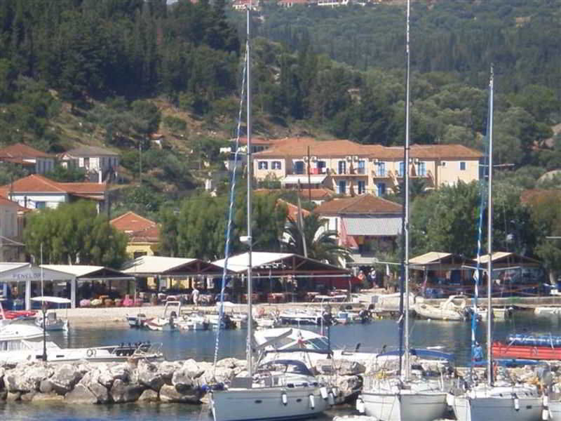 Hotel Nostos Frikes