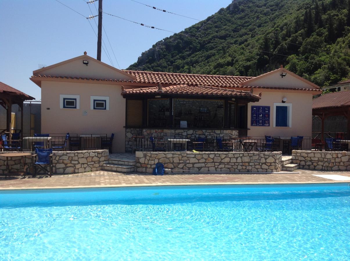 Nostos Hotel 2*